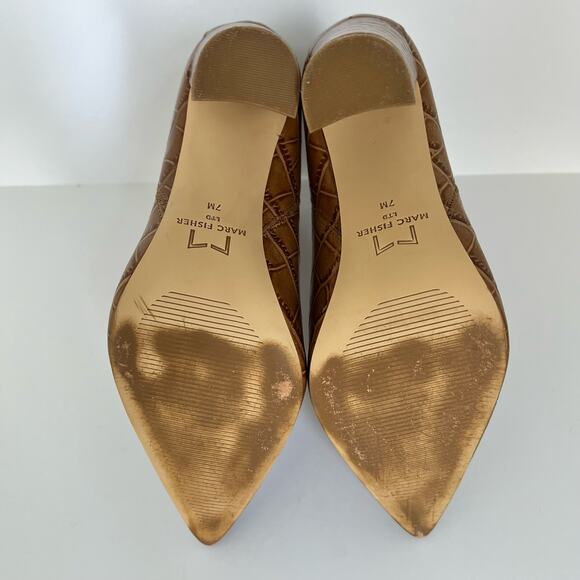 Marc Fisher LTD Women's Chelsea Boots Size 7M Garliss Leather Pointed Toe Shoes - Picture 5 of 13